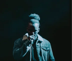 Entertainment & Media